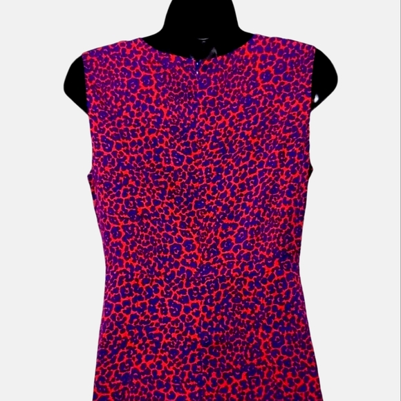 Diane Von Furstenberg Silk Dress Sleeveless Red & Blue Animal Print Sheath US 4 - Picture 7 of 8